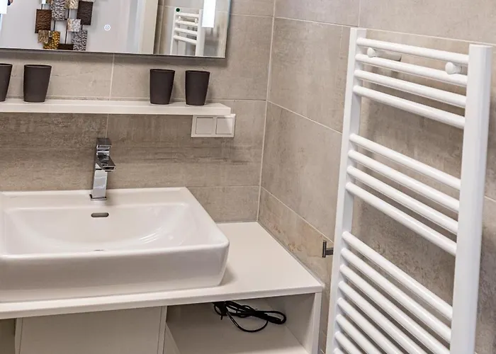 Landskron View 07 I Gerlitzen-ossiachersee I Alpe Maritima *